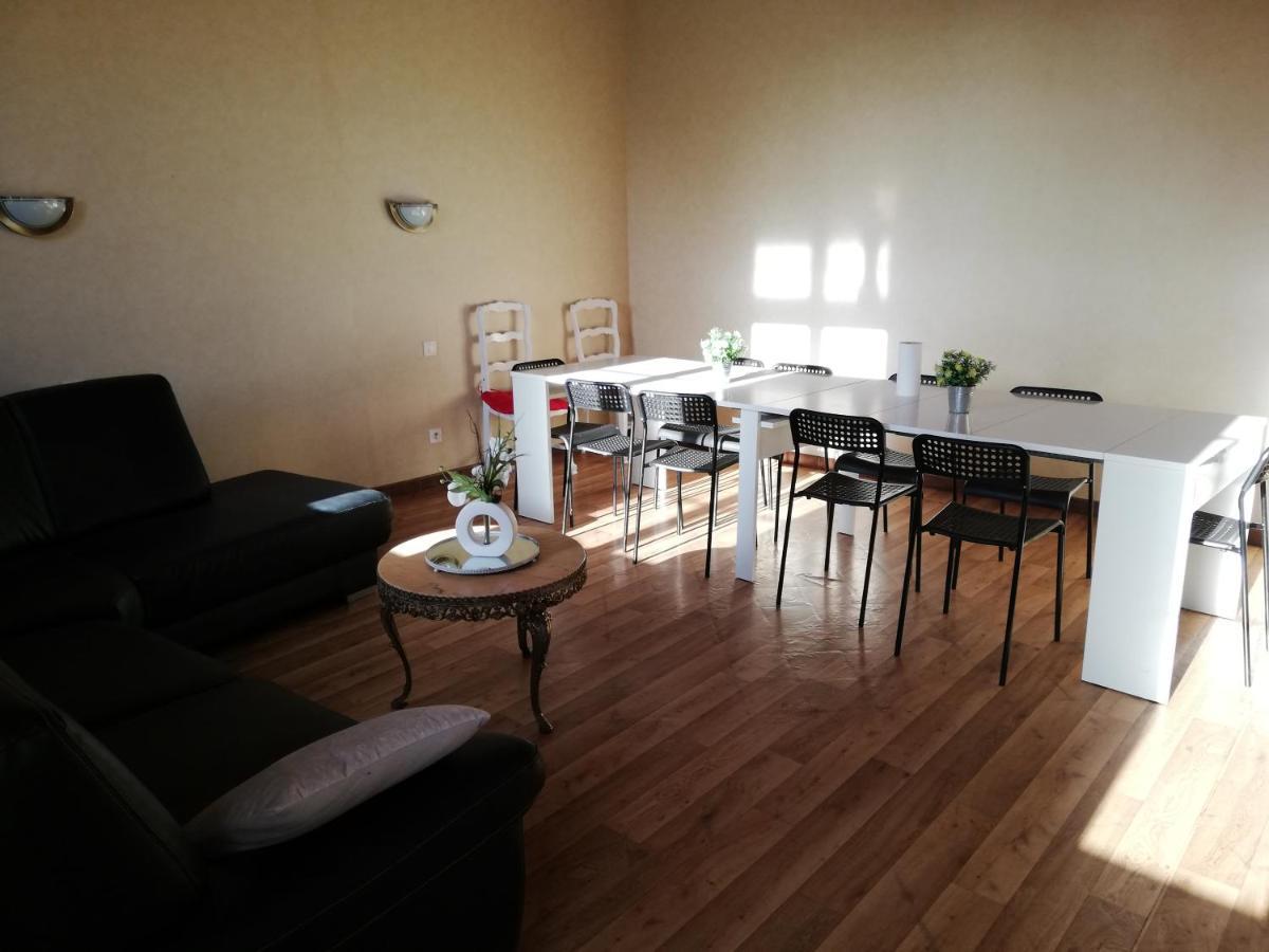 Belle Demeure Avec Espaces Verts Gauriac Екстериор снимка
