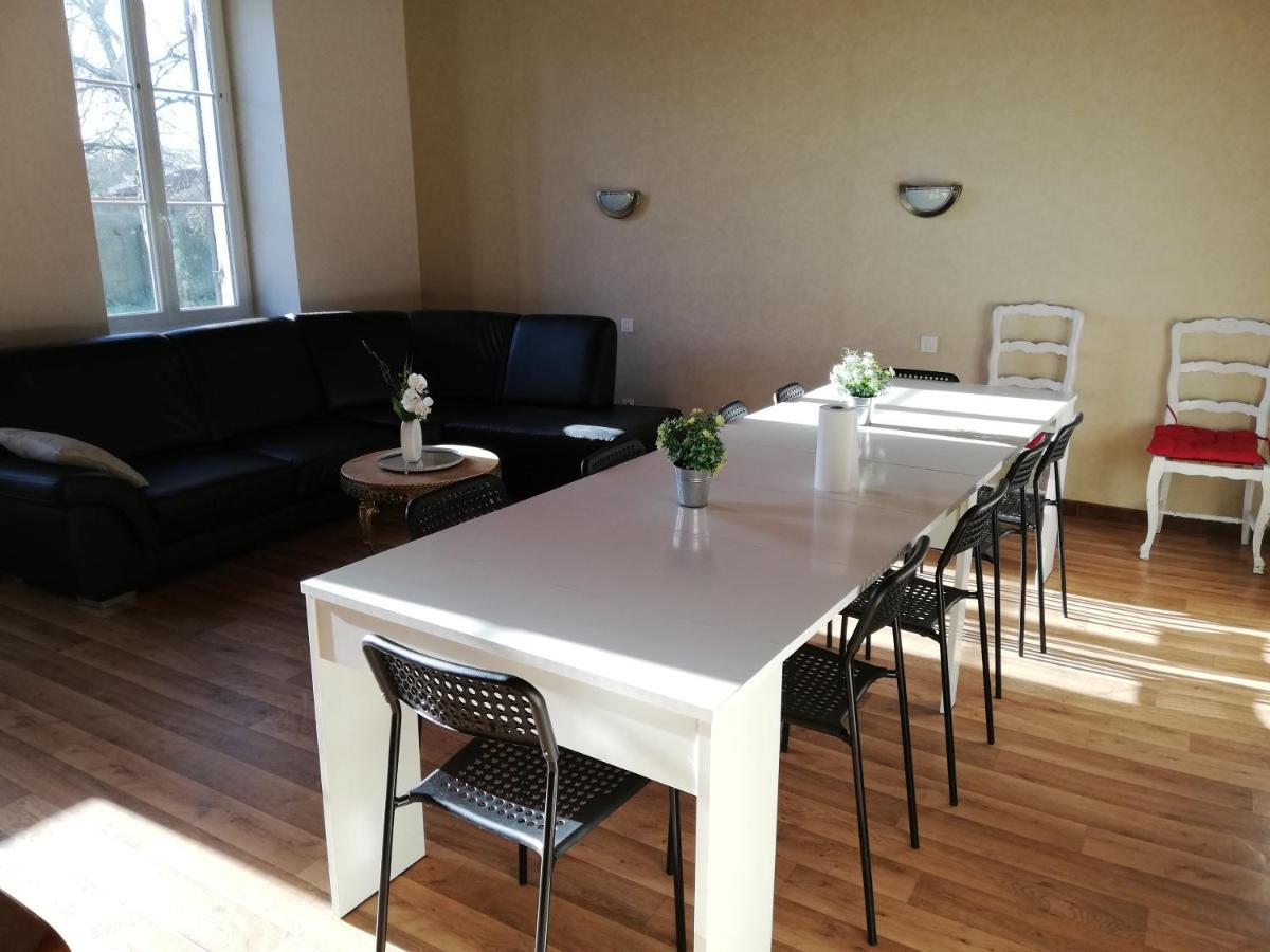 Belle Demeure Avec Espaces Verts Gauriac Екстериор снимка